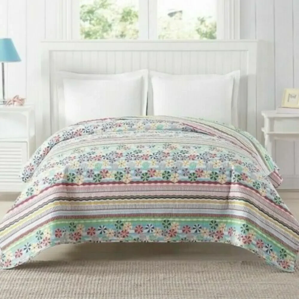Nantucket Full Queen Comforter Quilt Coverlet Reversible Umbrellas Spring Summer